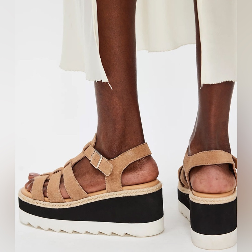 NWT FREE PEOPLE MYKONOS SUEDE FISHERMAN SANDALS Sz 9 (no original box) - Picture 2 of 11